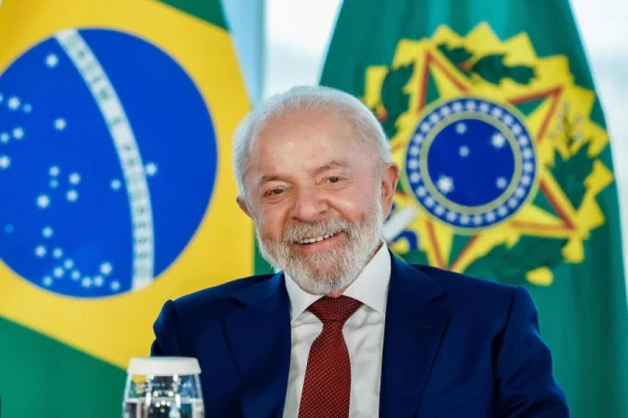 Lula sanciona lei que permite prorrogar licença e salário-maternidade após alta hospitalar